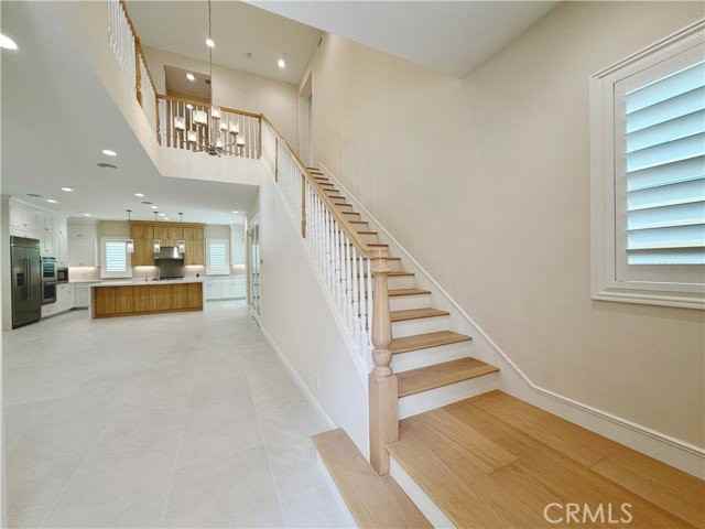 98 Pinnacle Dr - Photo 2 of 8