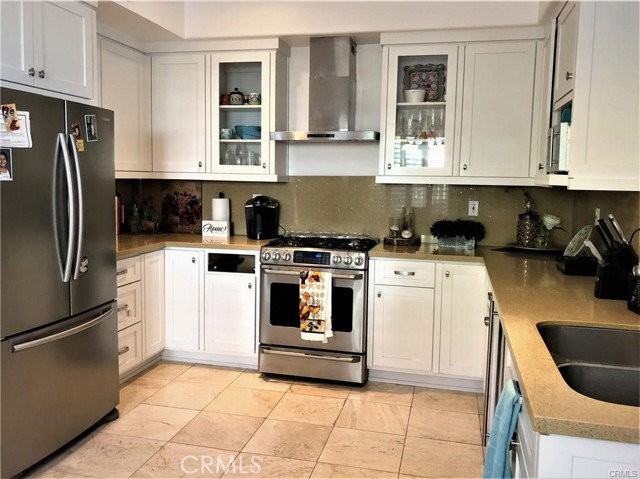 971 S Flintridge Way - Photo 3 of 7