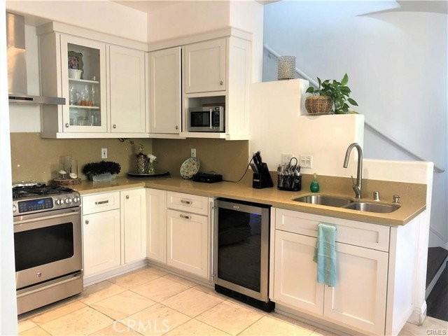 971 S Flintridge Way - Photo 4 of 7