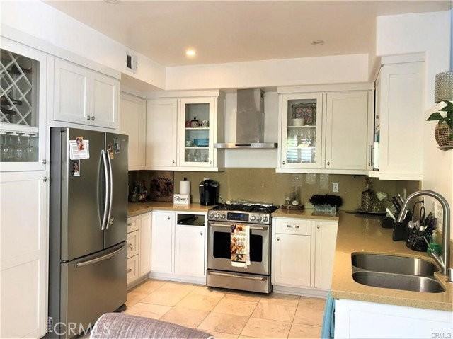 971 S Flintridge Way - Photo 5 of 7