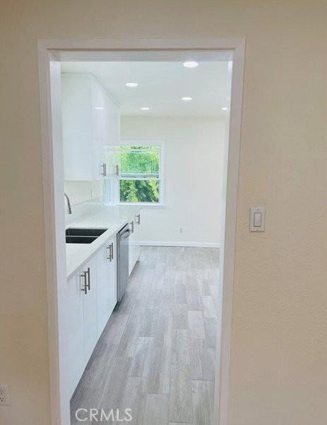 1422 Spazier Ave - Photo 5 of 8