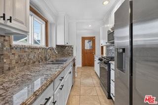 1811 N Avon St - Photo 5 of 8