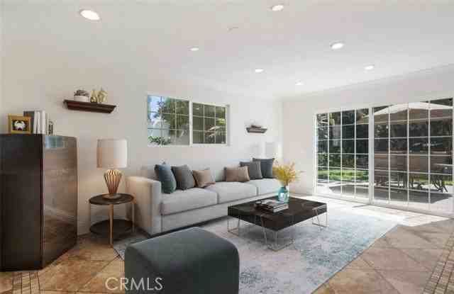 5954 Wilkinson Ave - Photo 3 of 8