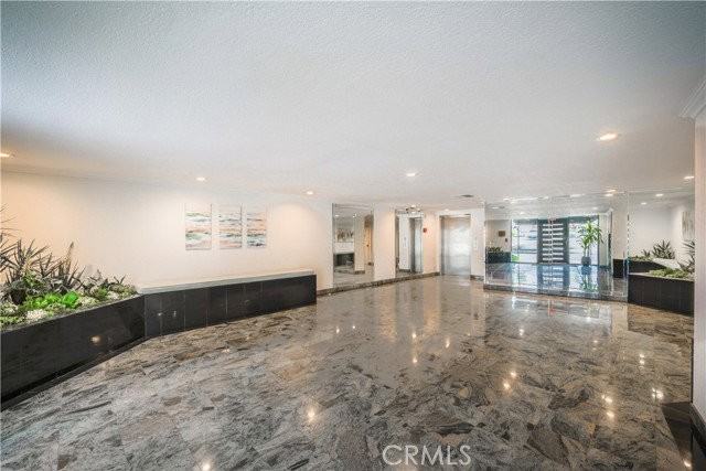 14115 Moorpark St - Photo 3 of 8