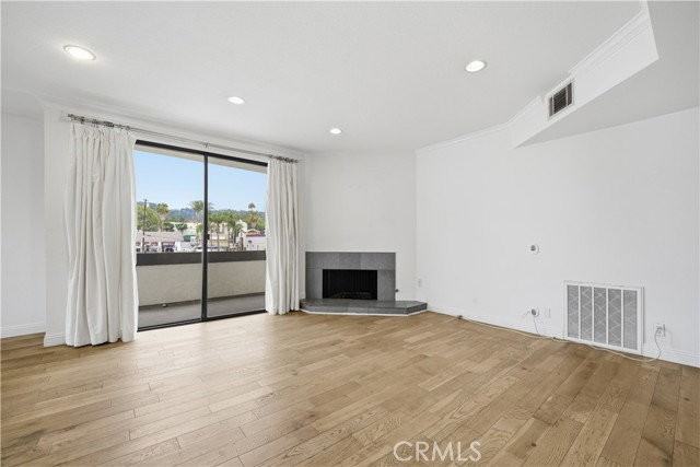 14115 Moorpark St - Photo 6 of 8