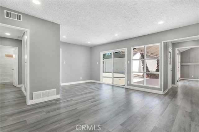 18234 Sugarman St - Photo 4 of 8