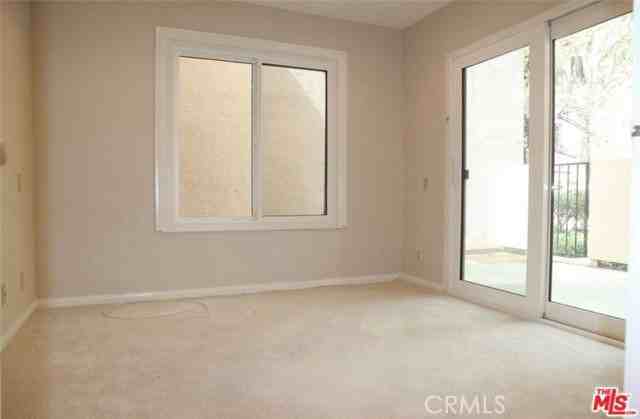 10442 Colina Way - Photo 3 of 7