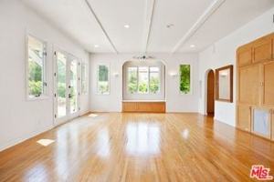 featured image of 333 S Mccarty Dr