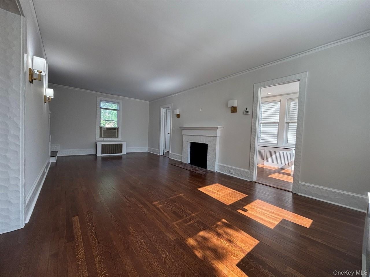 23 Perry Ave - Photo 6 of 49