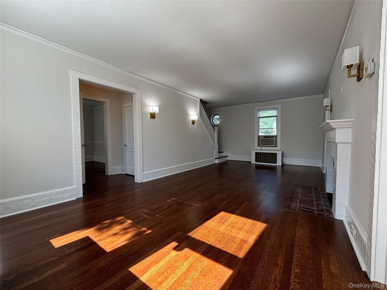 23 Perry Ave - Photo 7 of 49