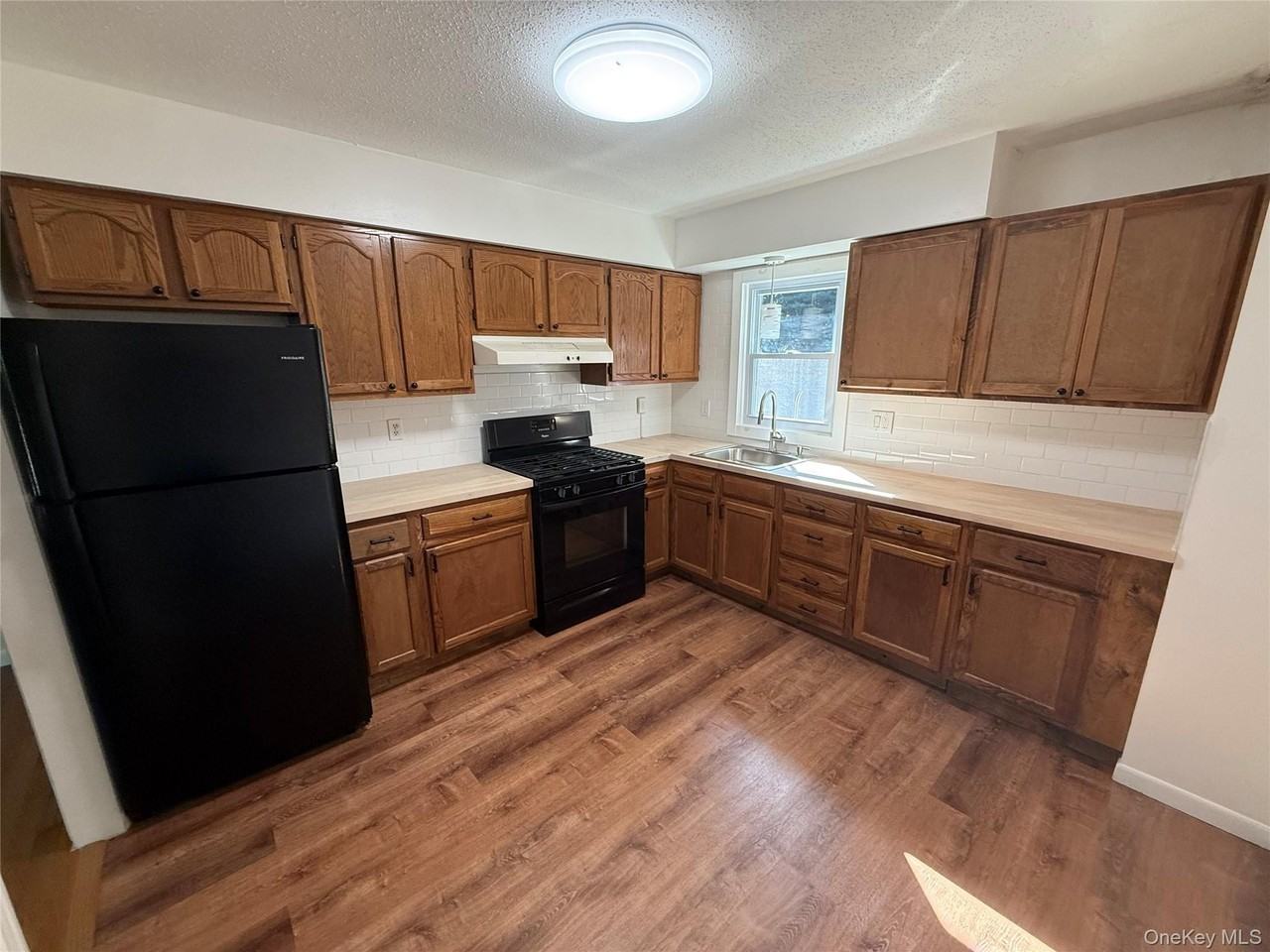 52 Boxbaum Rd #1 - Photo 2 of 7