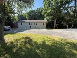 featured image of 52 Boxbaum Rd #2