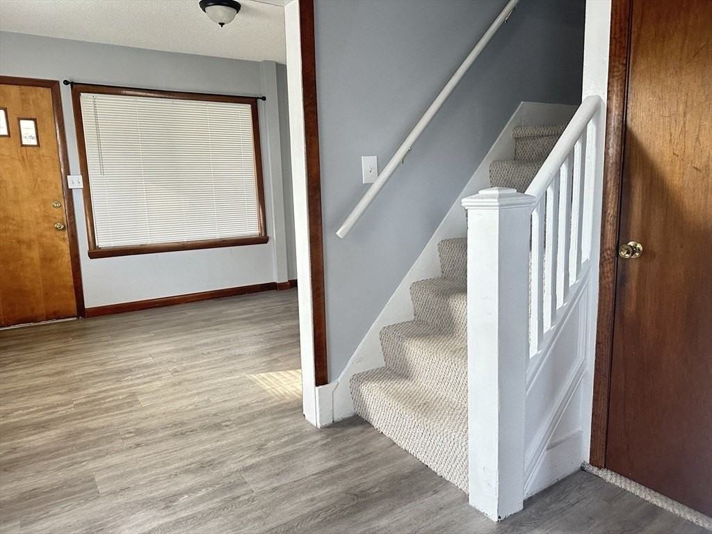 26 Birch St - Photo 4 of 21