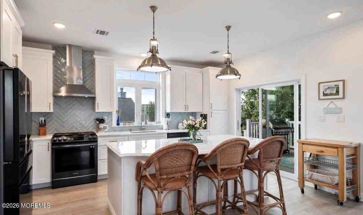 214 5th Ave - Photo 5 of 17
