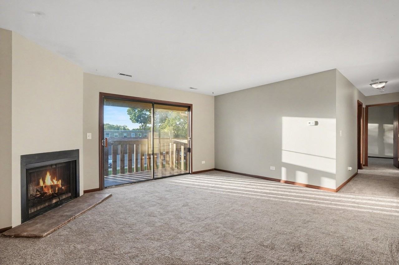 219 Uteg St #E - Photo 3 of 15