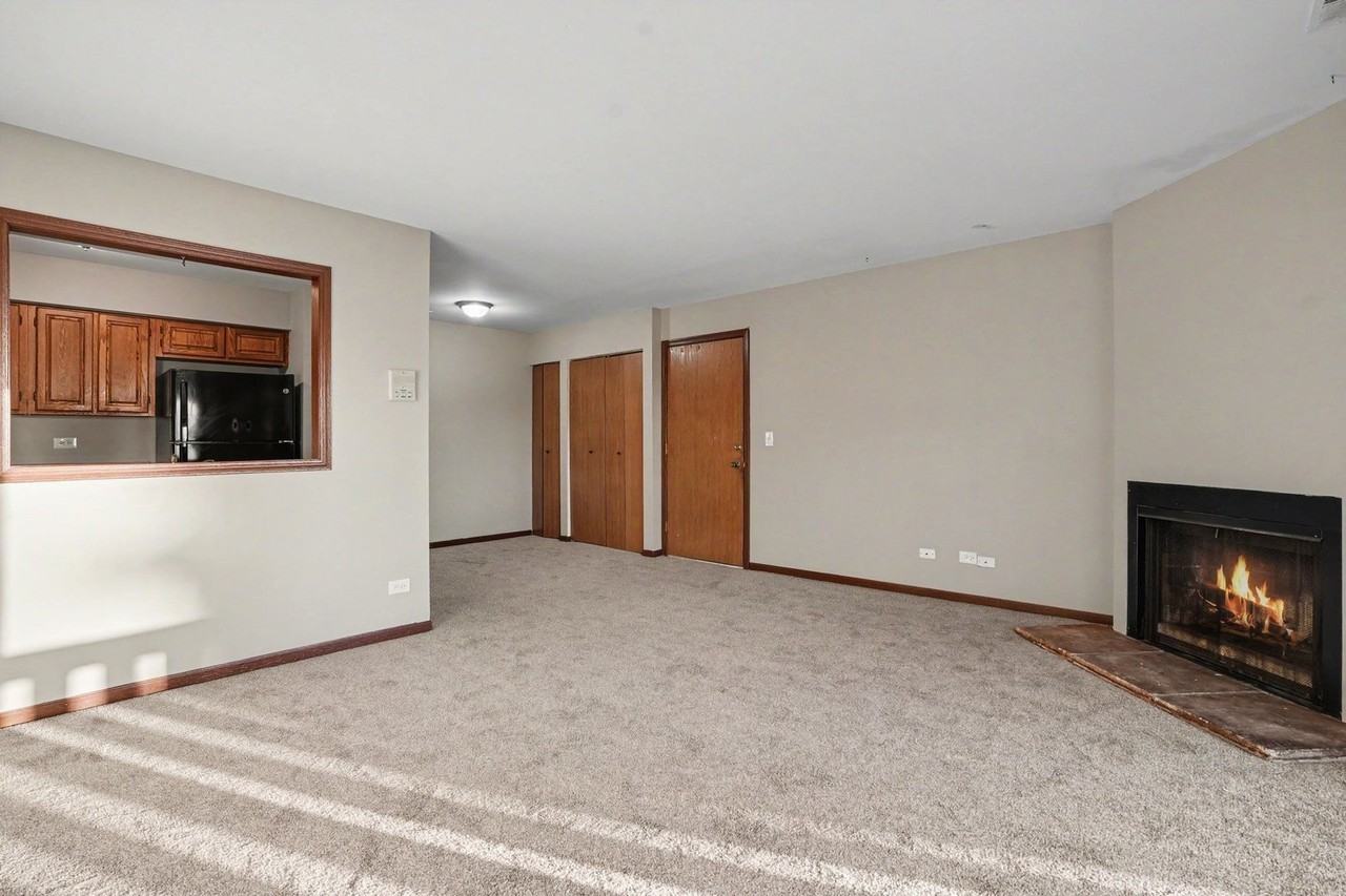 219 Uteg St #E - Photo 4 of 15