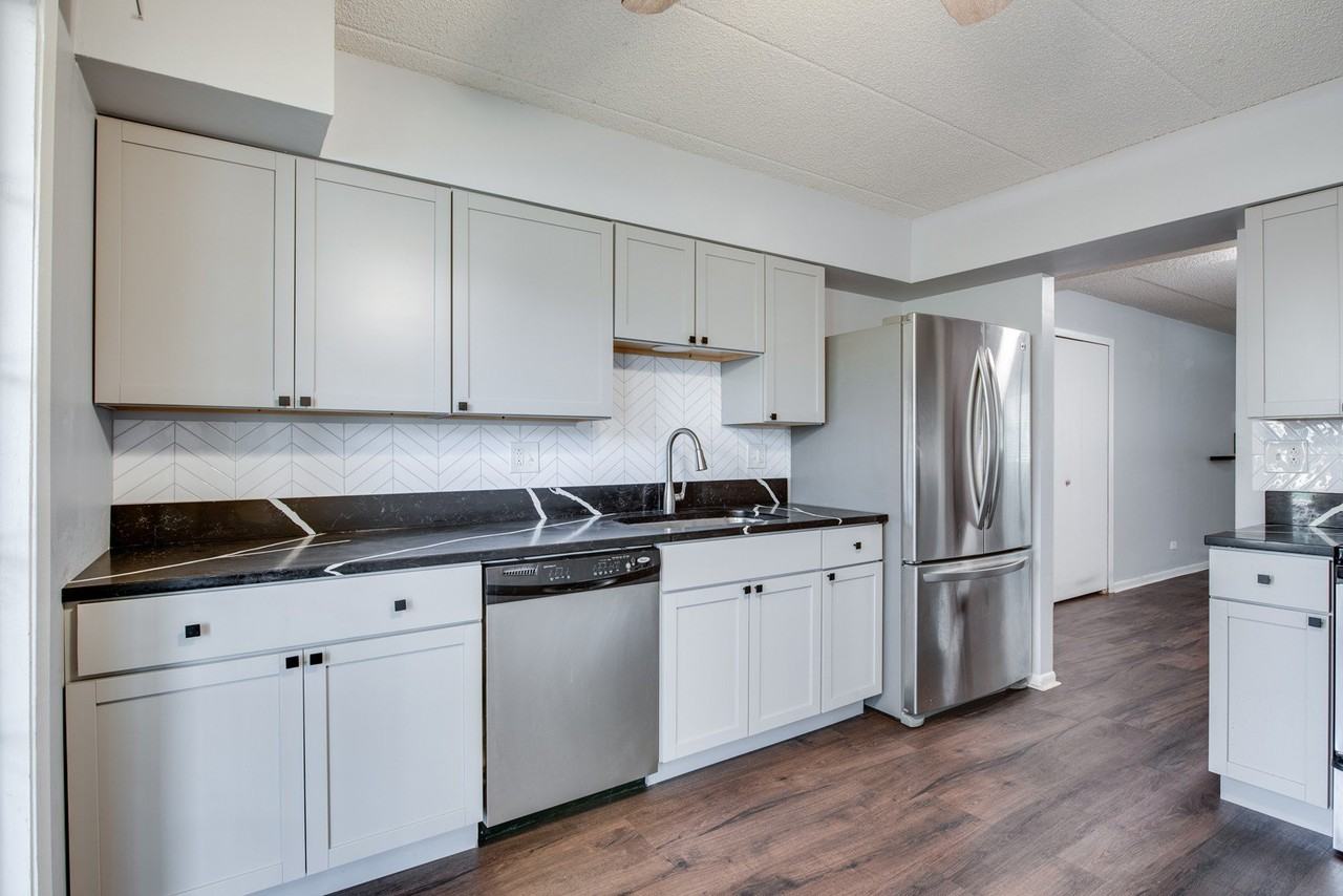 1486 W Jefferson Ave #D - Photo 5 of 16