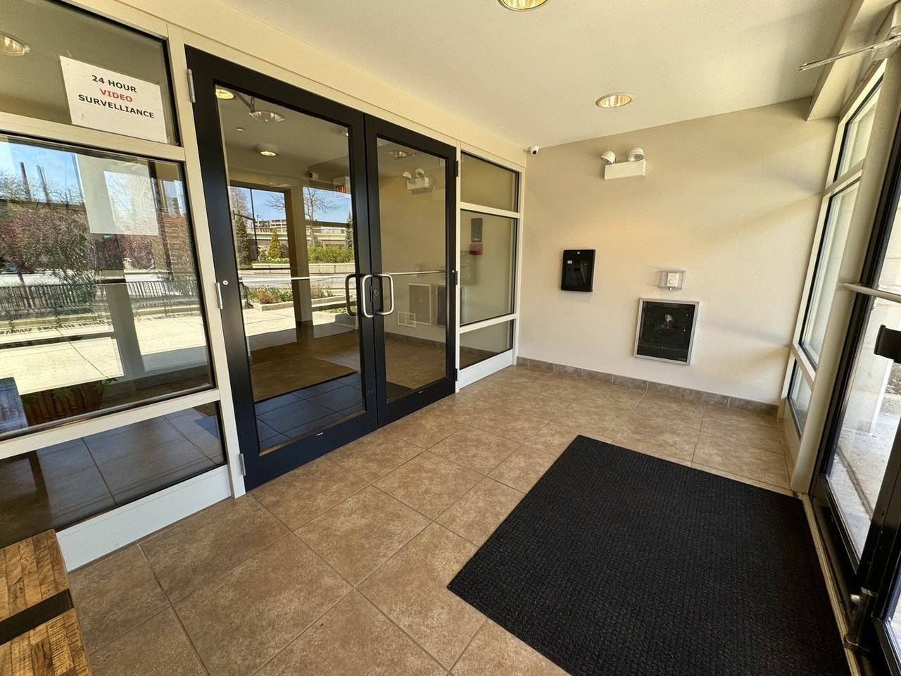 1075 W Roosevelt Rd #305 - Photo 6 of 23