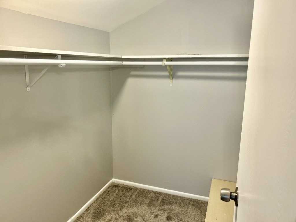 126 Honeysuckle Ct - Photo 7 of 15