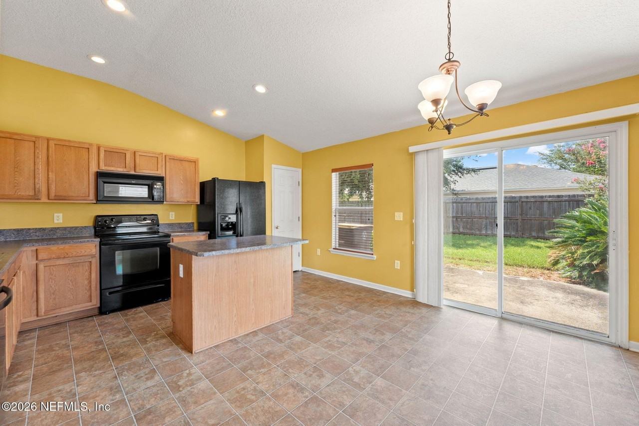 11509 Brian Lakes Dr - Photo 4 of 25