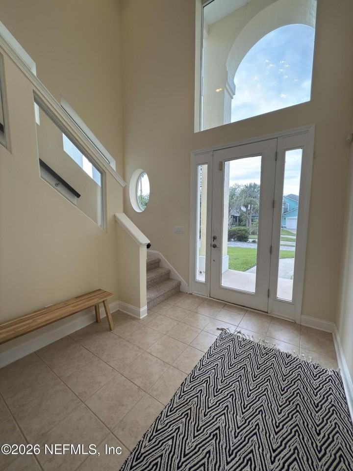 692 Sand Isles Cir - Photo 5 of 50
