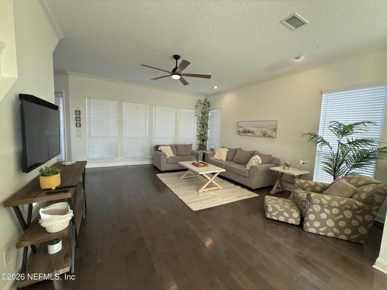 692 Sand Isles Cir - Photo 6 of 50