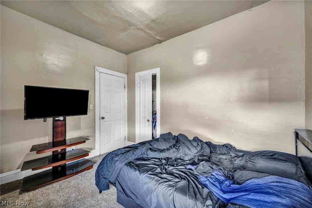 3438 E 140th St - Photo 5 of 50