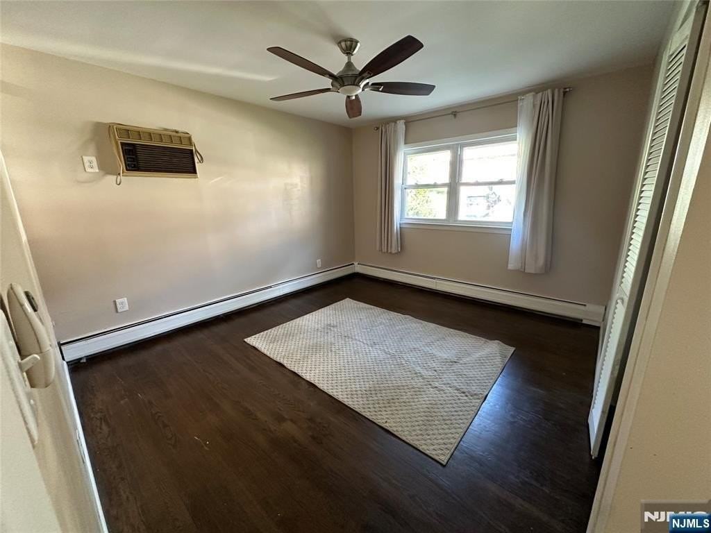 777 Oakwood Ln - Photo 6 of 21
