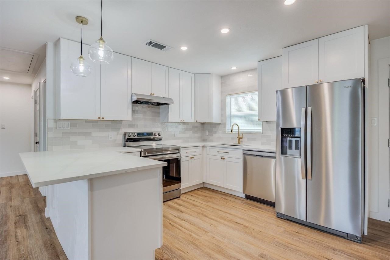 2718 Barnes Bridge Rd - Photo 4 of 12