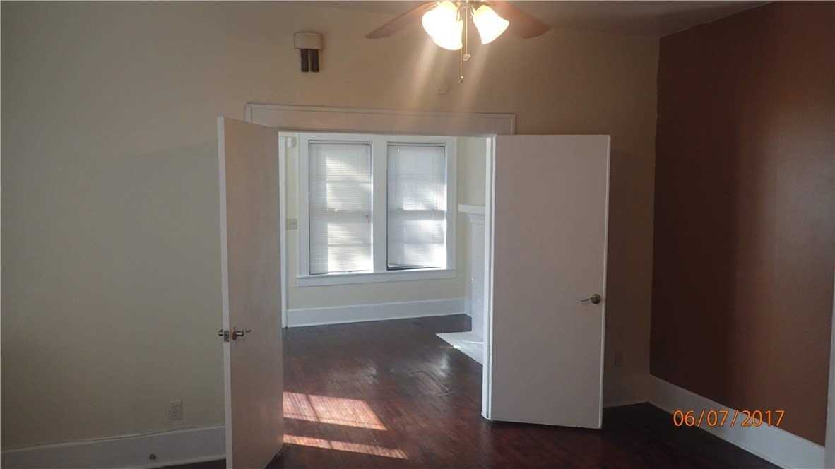 5923 Worth St - Photo 3 of 9