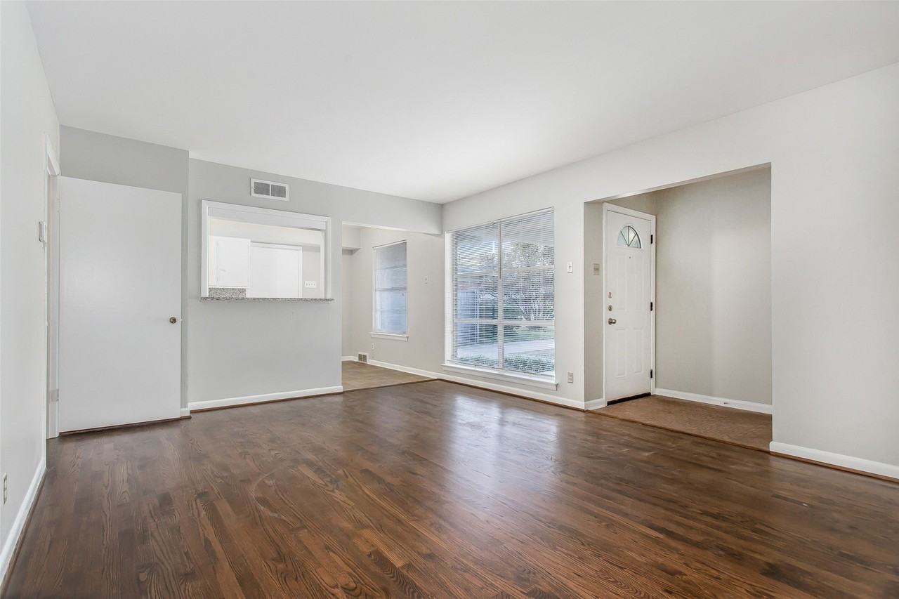6506 Saint Moritz Ave - Photo 3 of 24