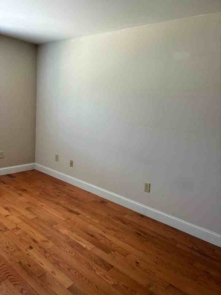 41 East Dr #4 - Photo 4 of 5