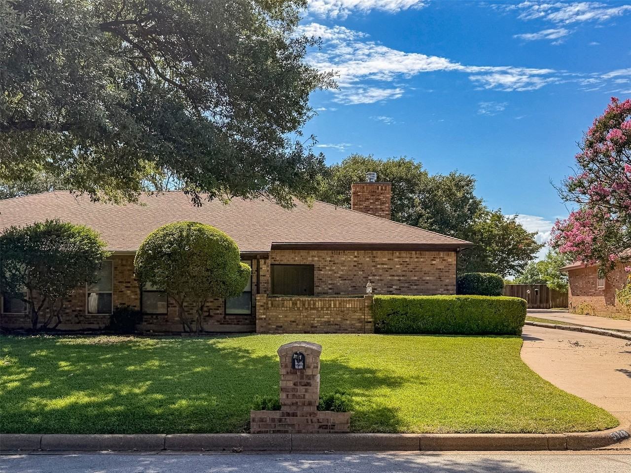 5128 Ledgestone Dr - Photo 2 of 22