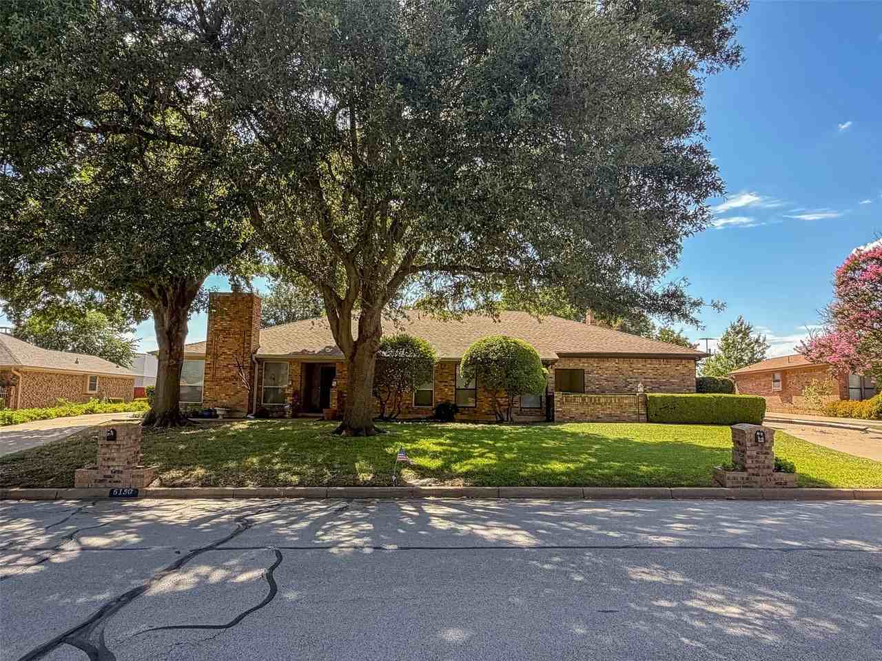 5128 Ledgestone Dr - Photo 3 of 22