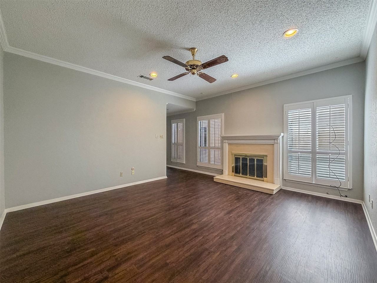 5128 Ledgestone Dr - Photo 6 of 22