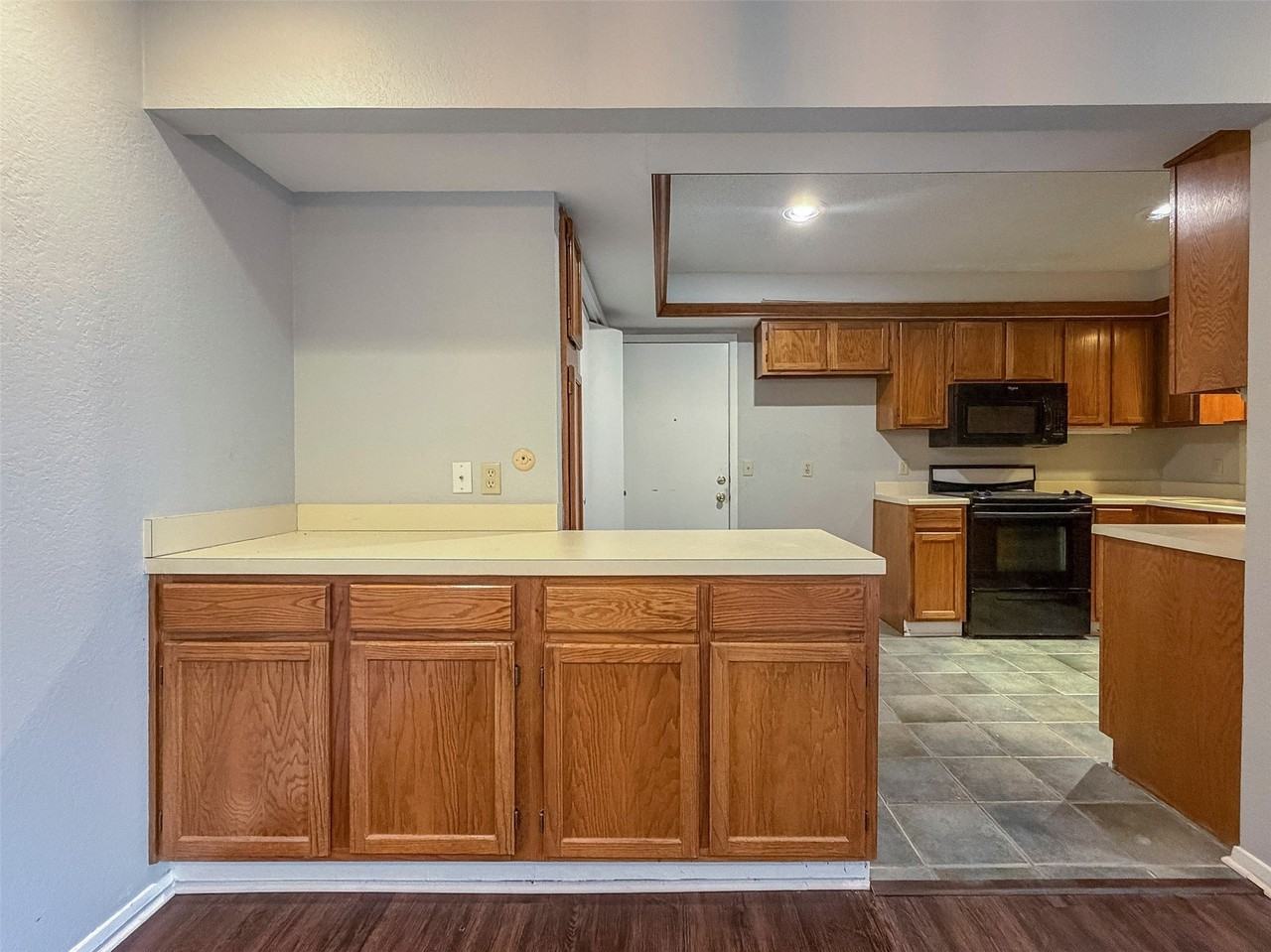 5128 Ledgestone Dr - Photo 7 of 22