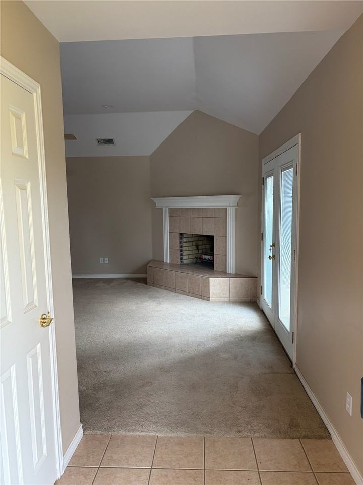 4343 Garden Grove Ln - Photo 3 of 27
