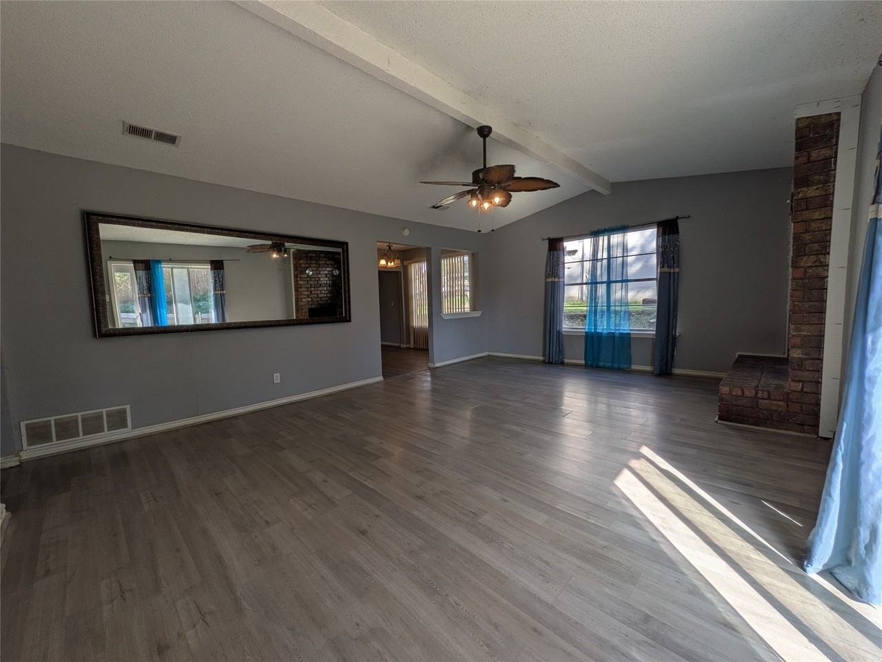 1800 Fernwood Cir - Photo 2 of 14