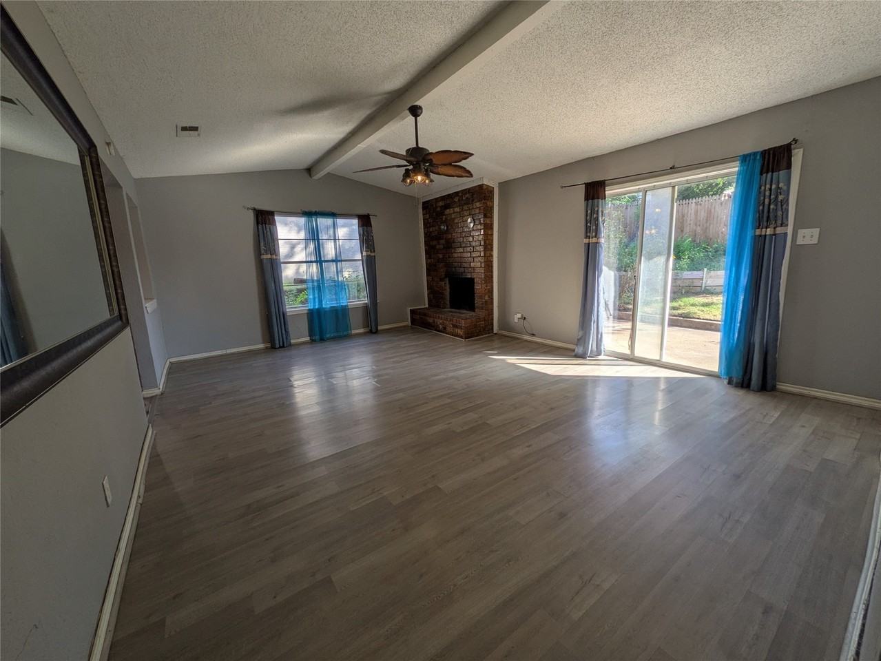 1800 Fernwood Cir - Photo 5 of 14