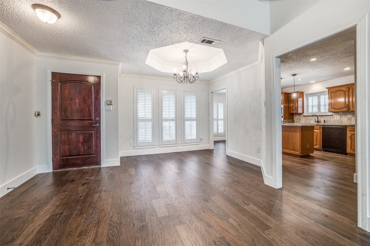 512 Parkview Pl - Photo 3 of 30