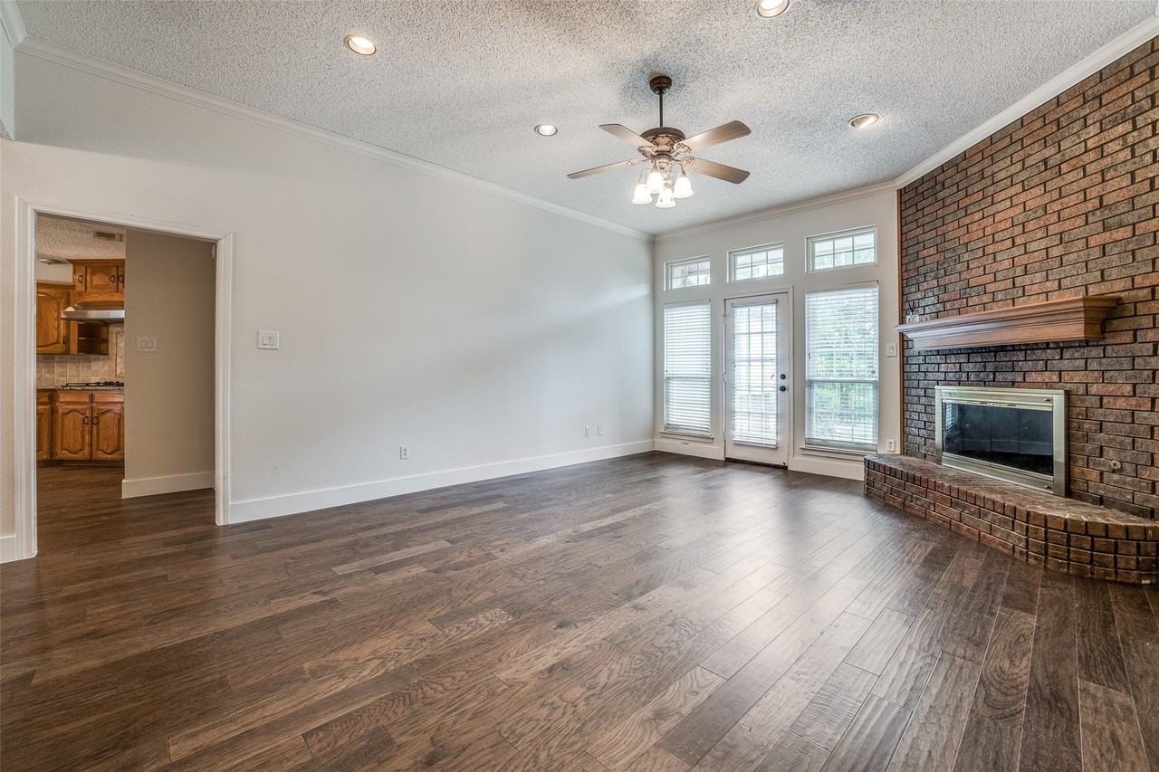 512 Parkview Pl - Photo 5 of 30