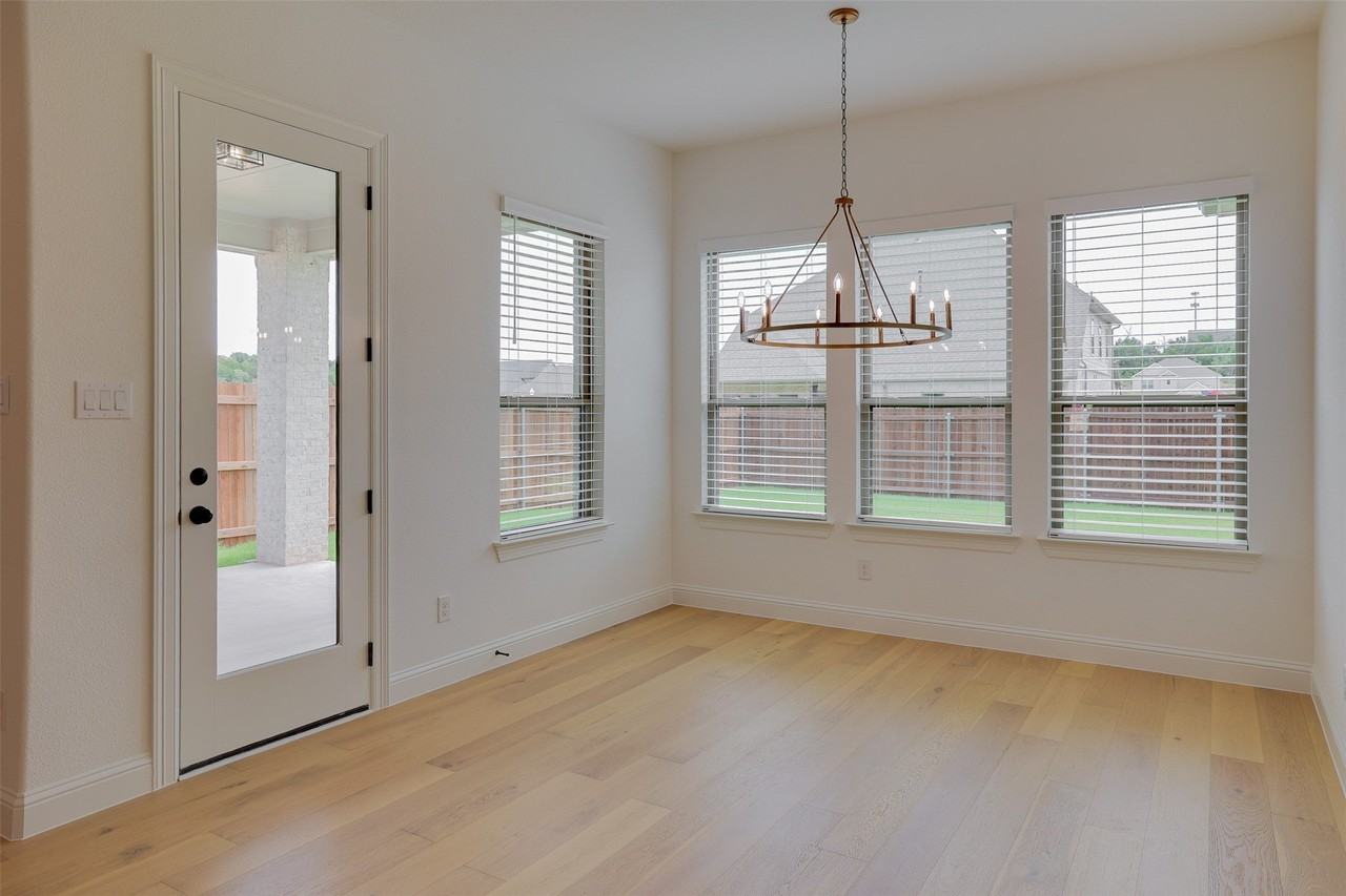 611 Hummingbird Dr - Photo 5 of 18