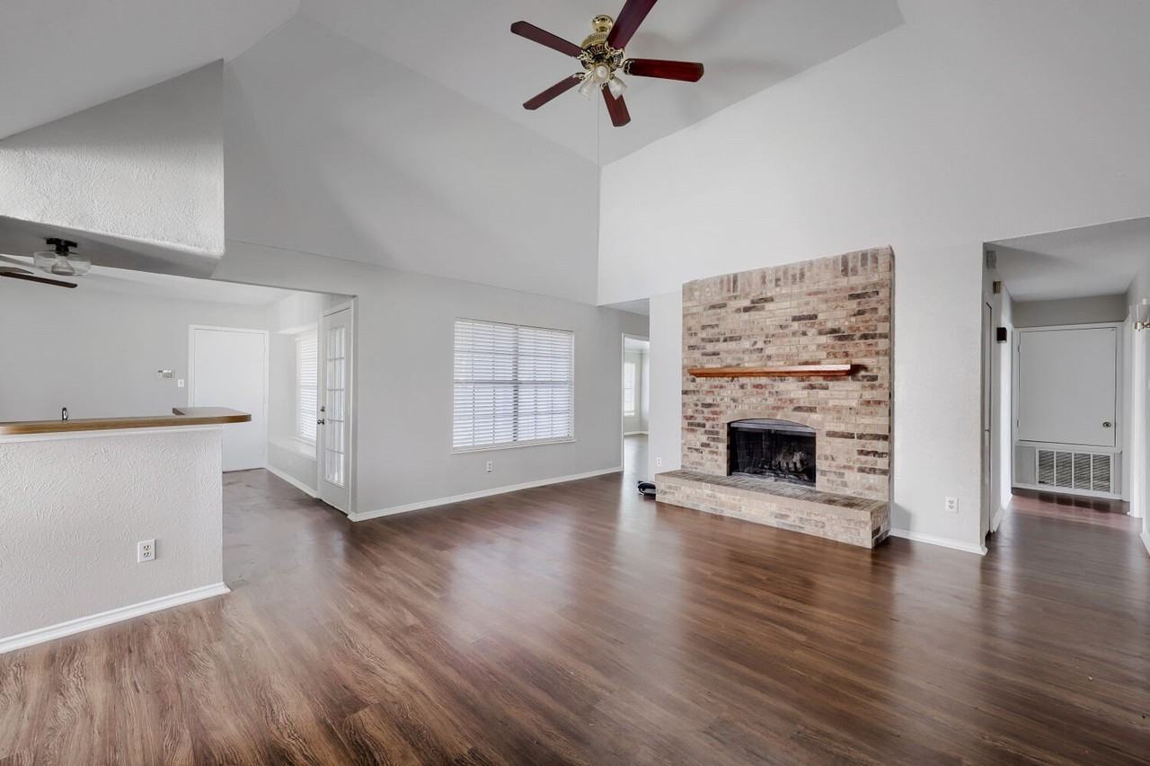 1005 Whitewater Trl - Photo 2 of 28