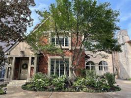 featured image of 4104 University Blvd