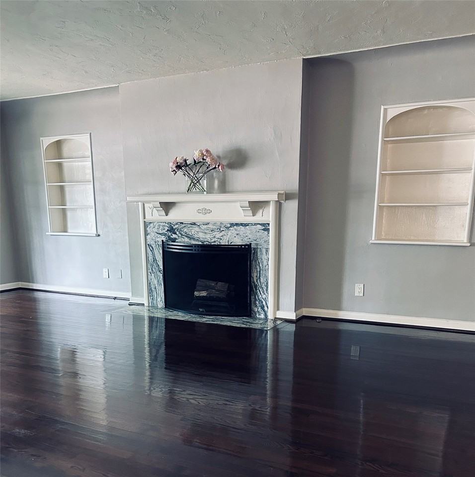 4104 University Blvd - Photo 2 of 18