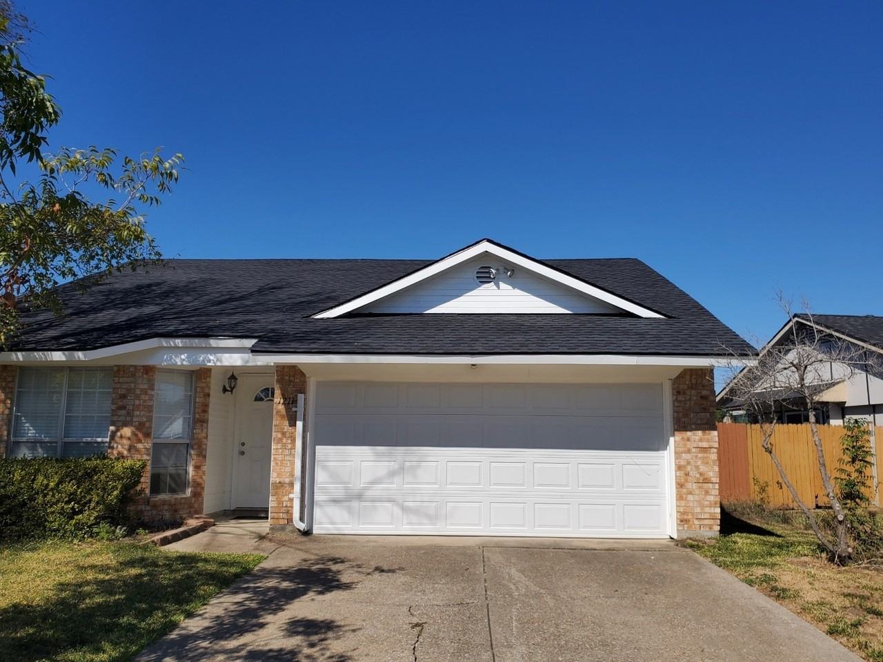 1211 Lakeshore Dr - Photo 6 of 8