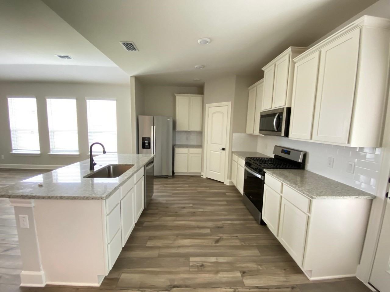 2109 Atwood Dr - Photo 5 of 18