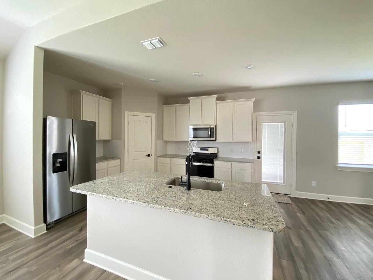 2109 Atwood Dr - Photo 6 of 18
