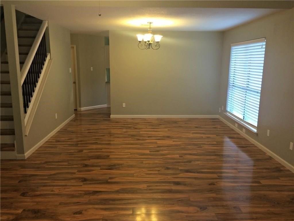 805 Ashford Dr - Photo 5 of 23