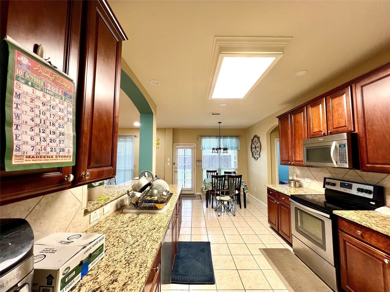 902 Rockton Dr - Photo 7 of 20